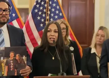 راز ممنوعیت چت‌بات‌های هوش مصنوعی برای زیر  18 سال چیست؟